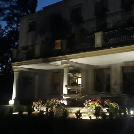 Kama Bed & Breakfast 3*